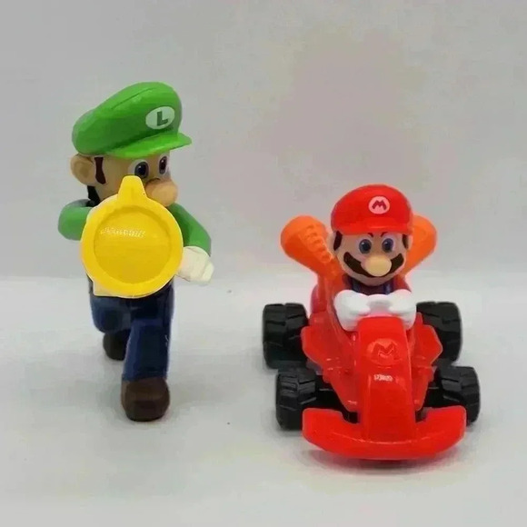 2022 McDONALD'S Luigi Flashlight Happy MealSuper Mario Kart Collectible Nintendo - Picture 1 of 13